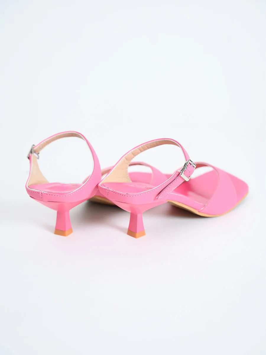 BASIC Ricoa Buckle Heels