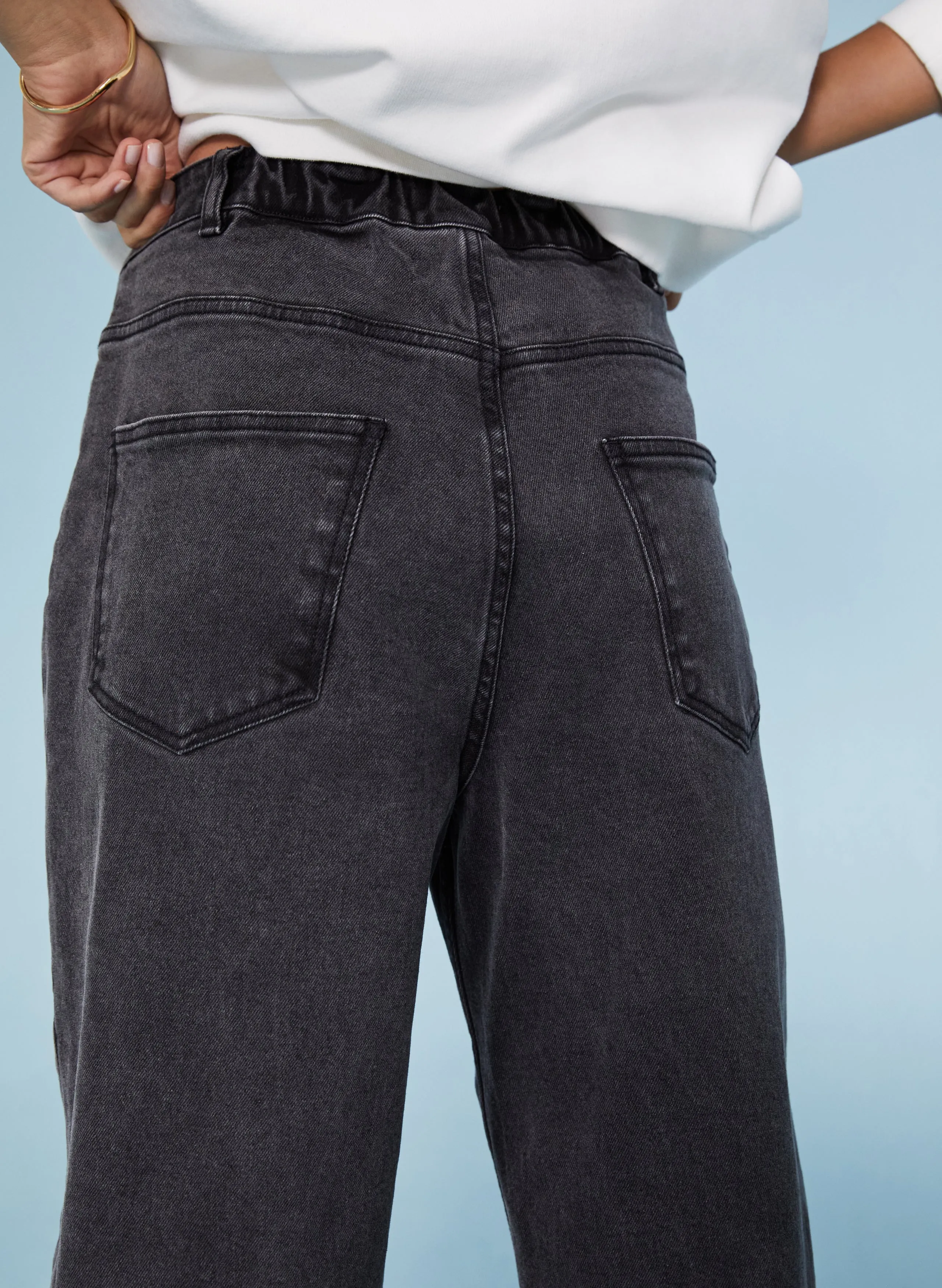 Baukjen Organic Carrot Leg Jeans