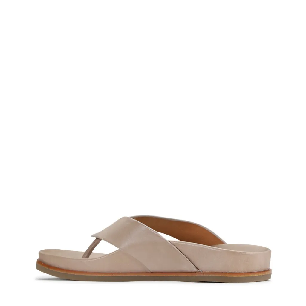 CARMEL LEATHER SANDAL