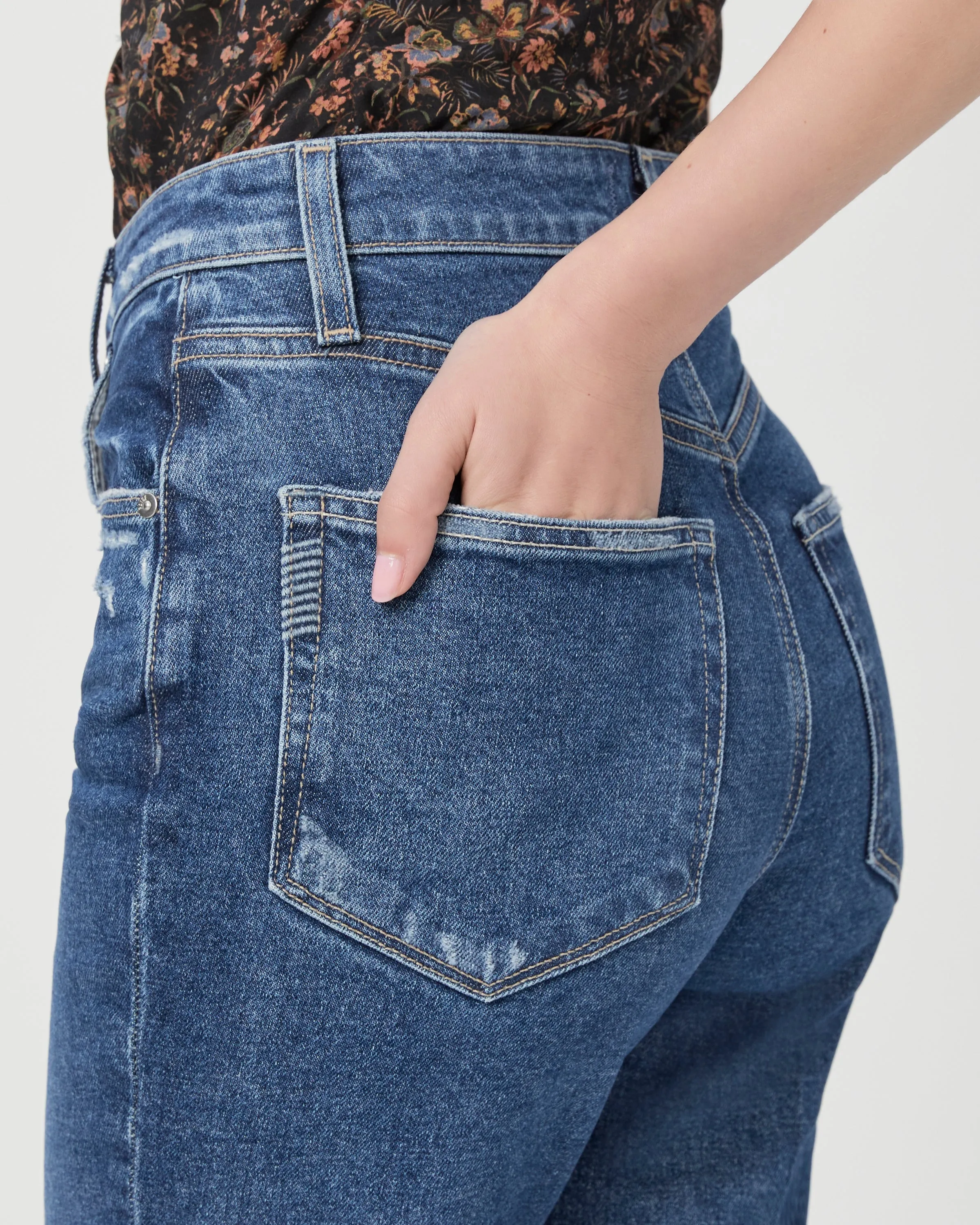 Charlie 32" Jeans Landmark