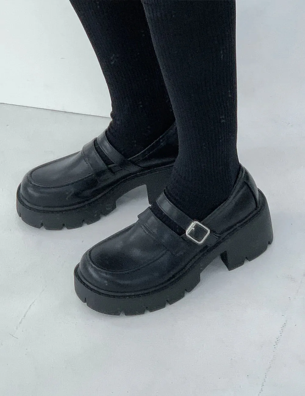 Chunky Platform Buckle Loafers CJ305