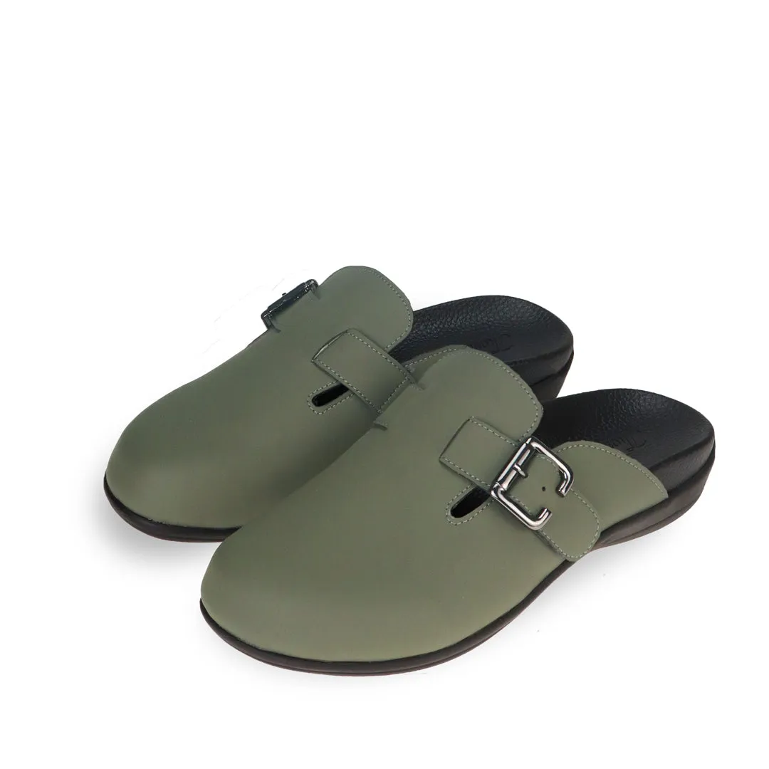 [Extra 20% off at cart][Unisex] Closed Toe Buckle Clog Sandals