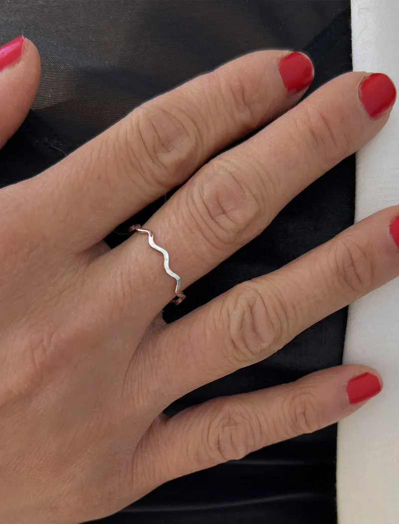 NOODLE Wavy Stacking Ring | Sterling Silver