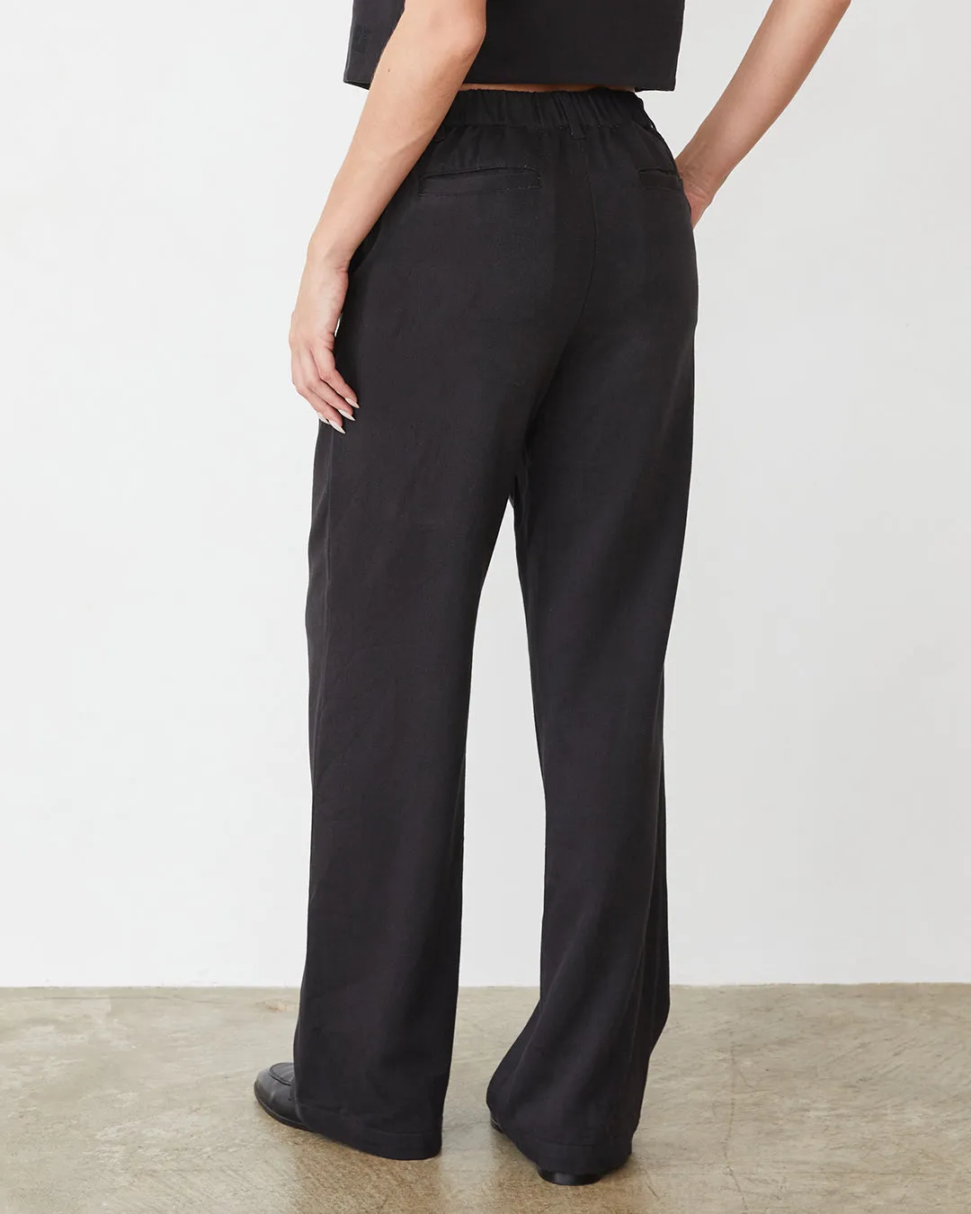 Soft Twill Patch Pocket Pant