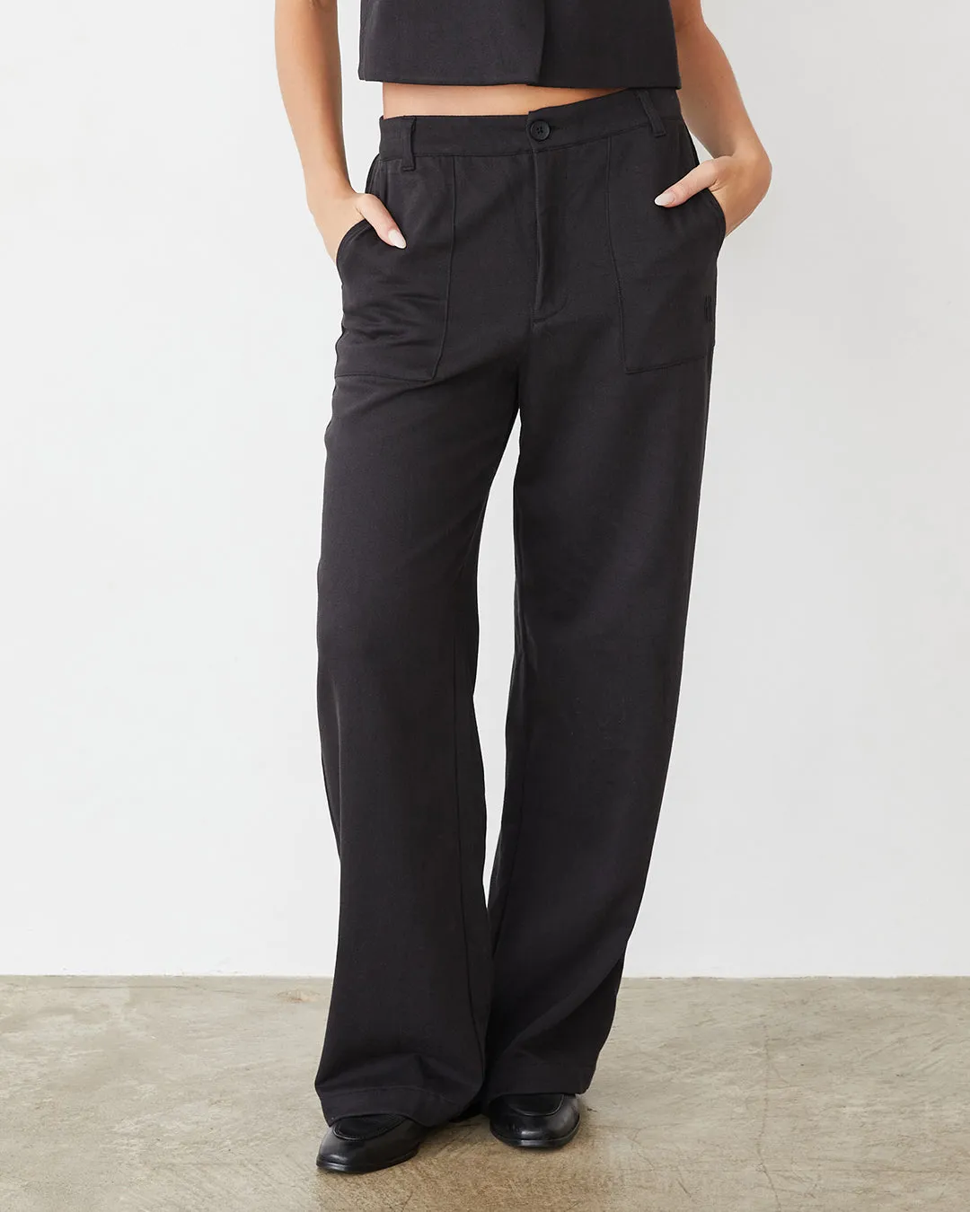 Soft Twill Patch Pocket Pant