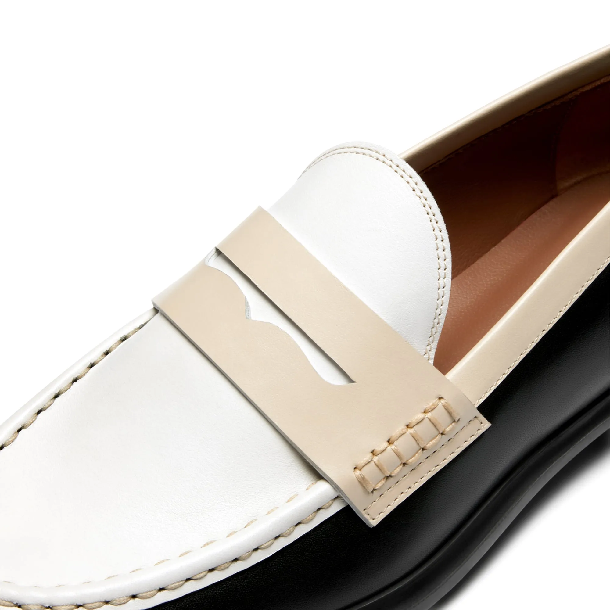 Vendôme Blandine black and white calfskin leather loafers with white details