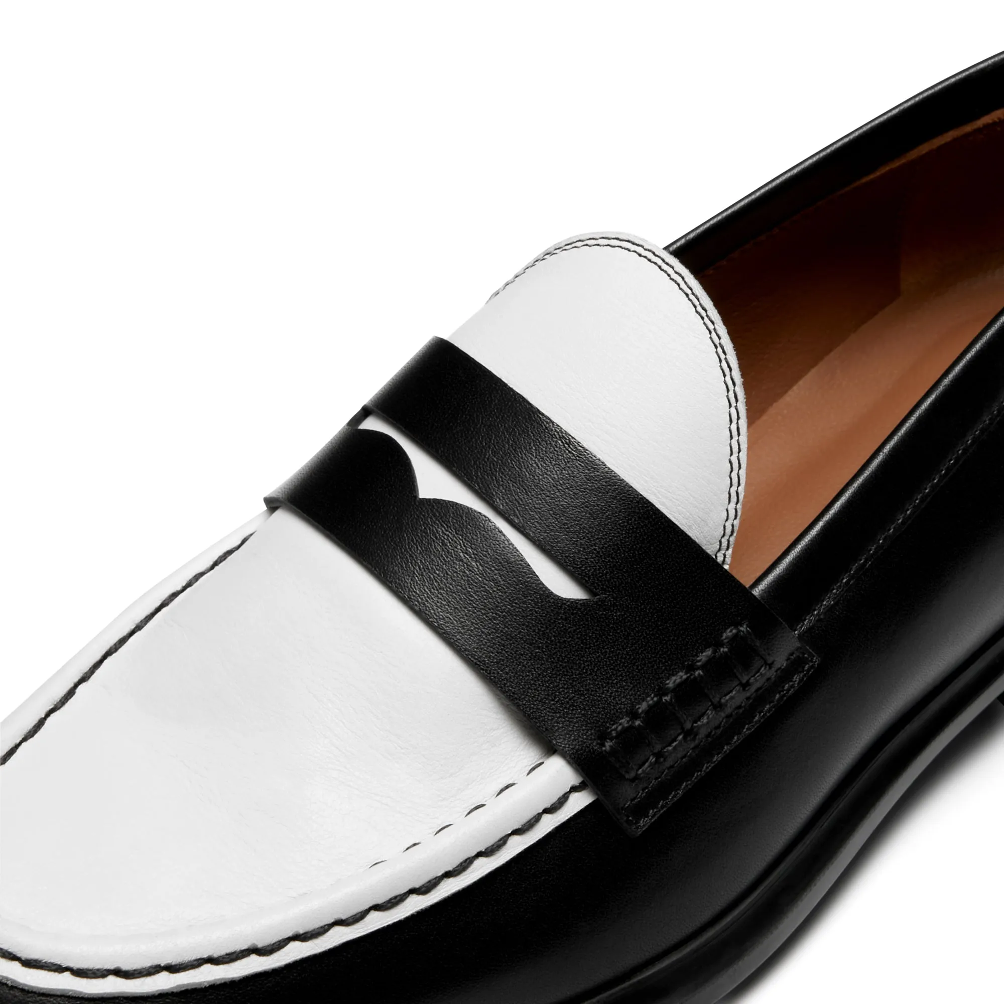 Vendôme Blandine black and white calfskin leather loafers